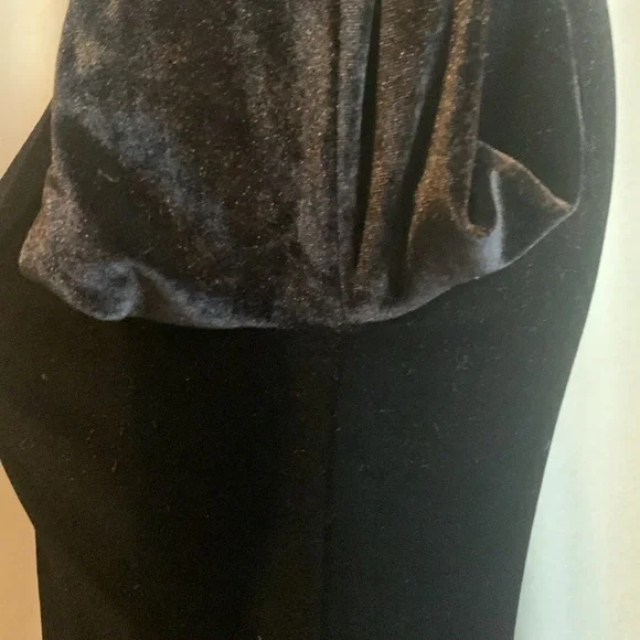 Kimchi Blue “Velour” Deep V-Neck Black Dress Size Small - Picture 8 of 15